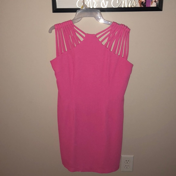 Hot pink dress - Picture 1 of 4